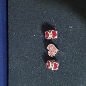 💚  3x heart beads